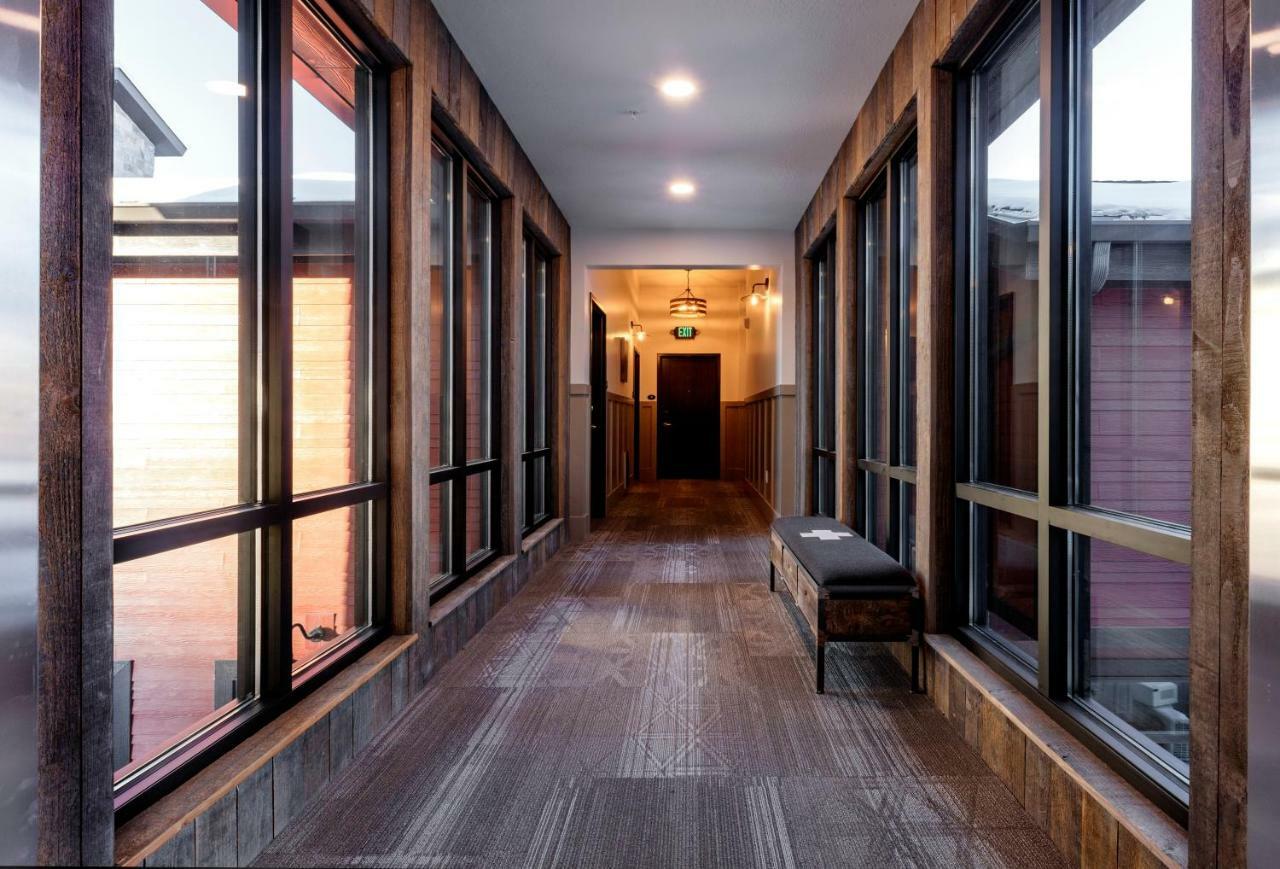 Compass Rose Lodge 헌츠빌 외부 사진