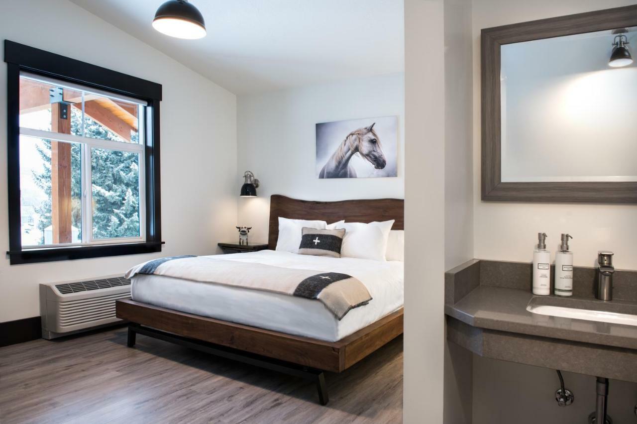 Compass Rose Lodge 헌츠빌 외부 사진