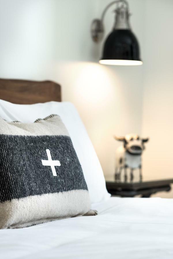 Compass Rose Lodge 헌츠빌 외부 사진